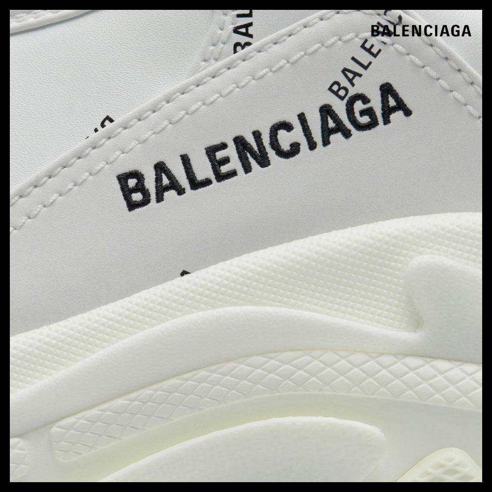 【BALENCIAGA】All-Over Logo Triple S Sneakers - White