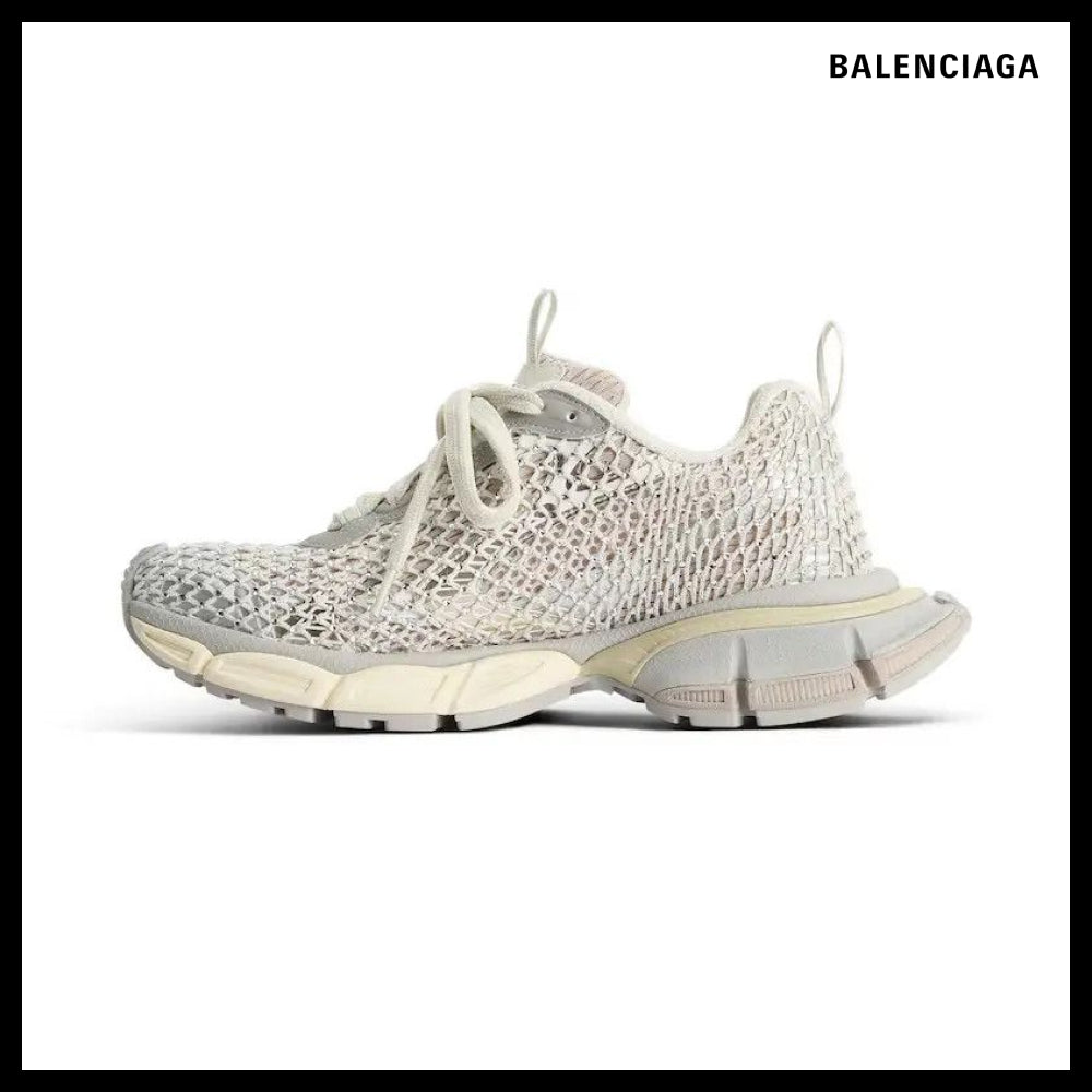 【BALENCIAGA】Circuit Sneakers Beige