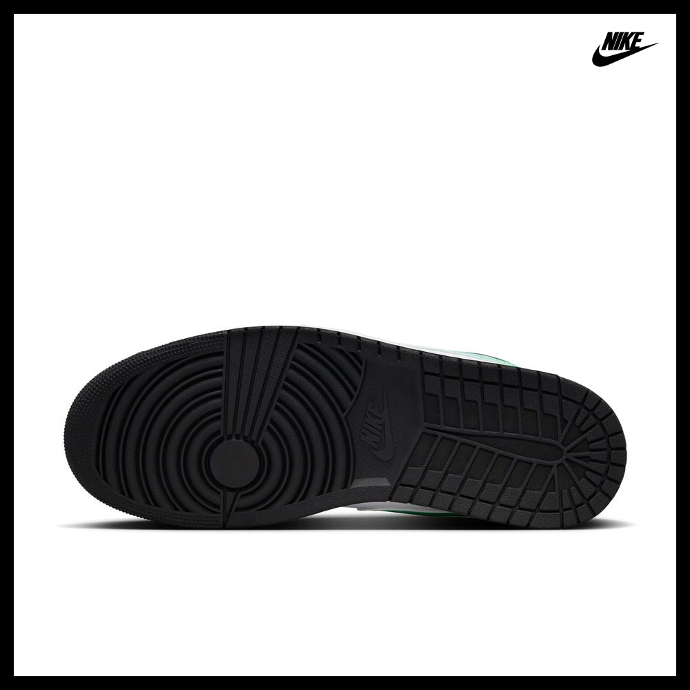 【NIKE】AIR JORDAN 1 Low Green Glow