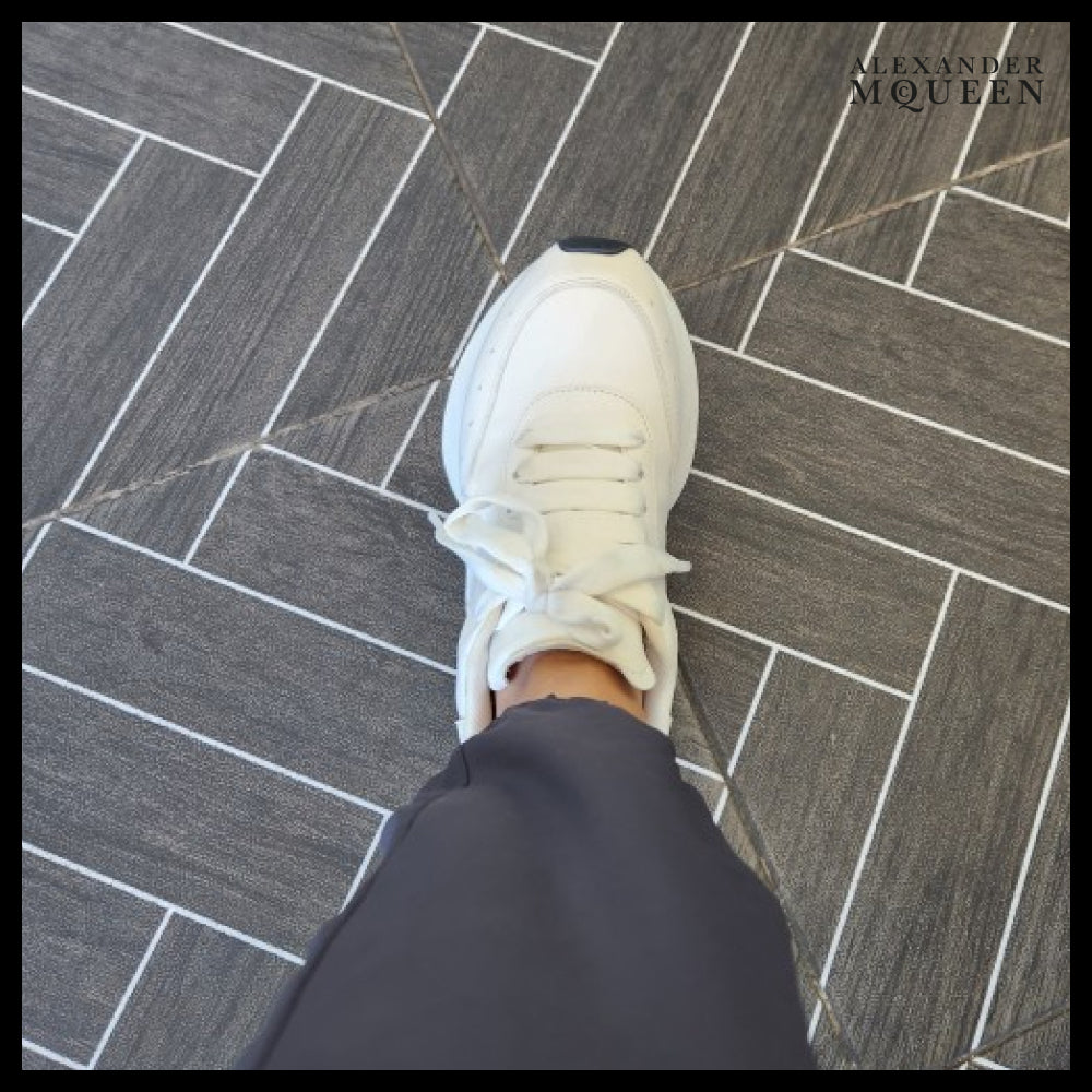 【Alexander Mcqueen】Runner Sneakers White
