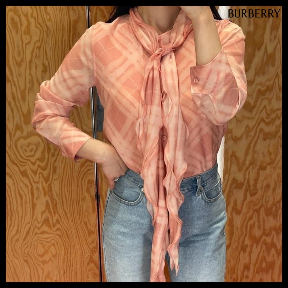 【Burberry】Ruffle Check Silk Blouse Candy