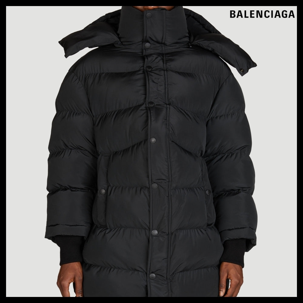 【BALENCIAGA】Black Swing Puffer Jacket