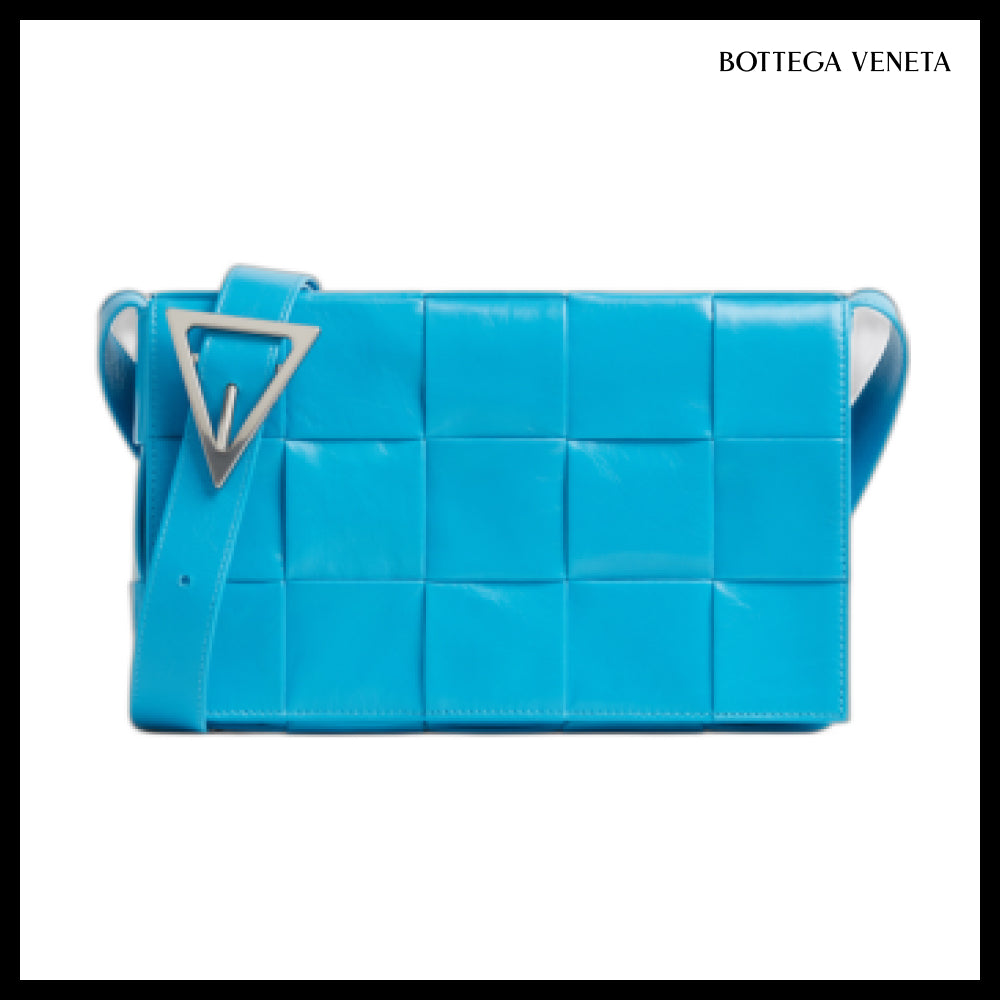 【BOTTEGA VENETA】Cassette Bag Pool