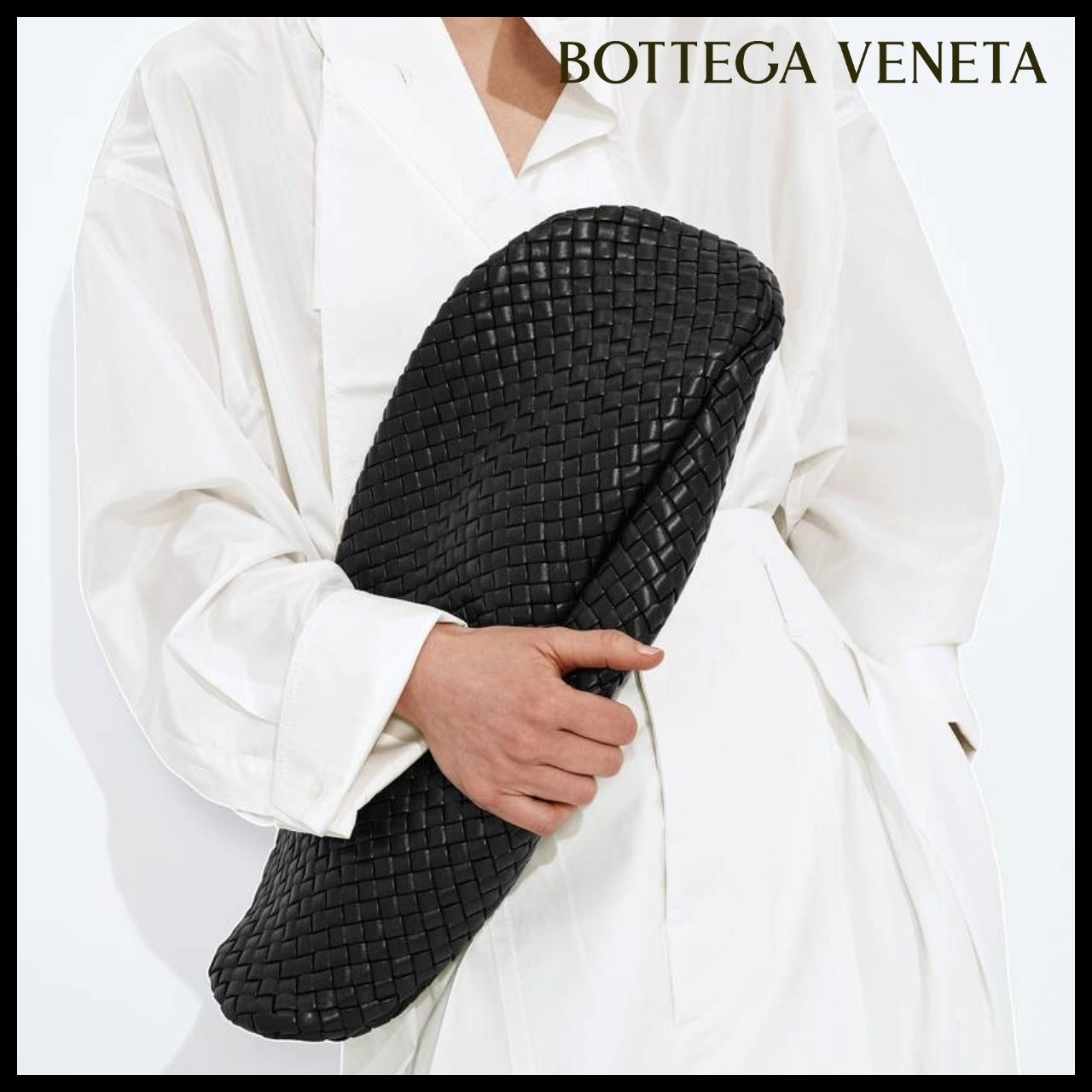 【【韓国百貨店 BOTTEGA VENETA】Onda Clutch Bag Black