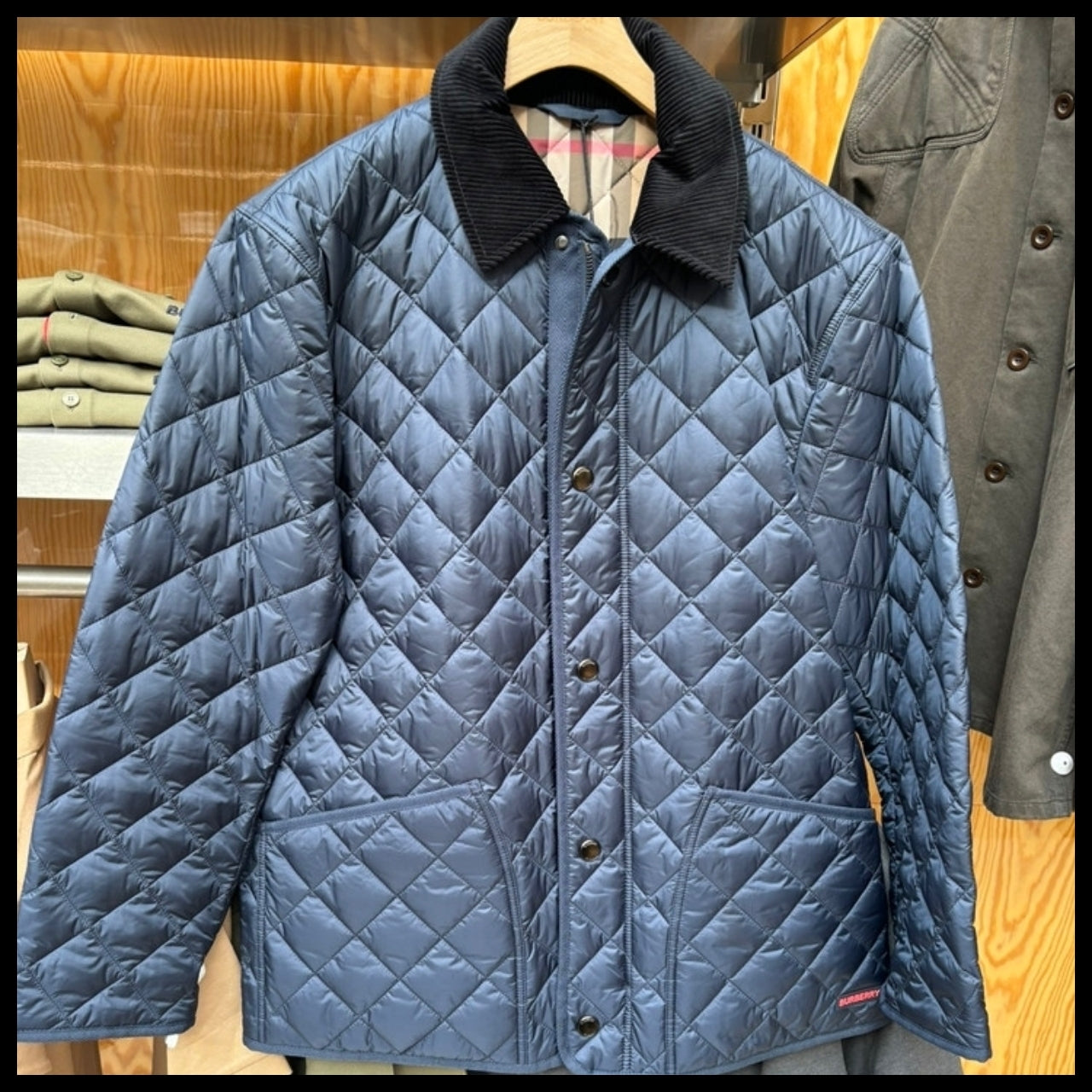 【BURBERRY】Willowbrook Quilted Jacket Navy