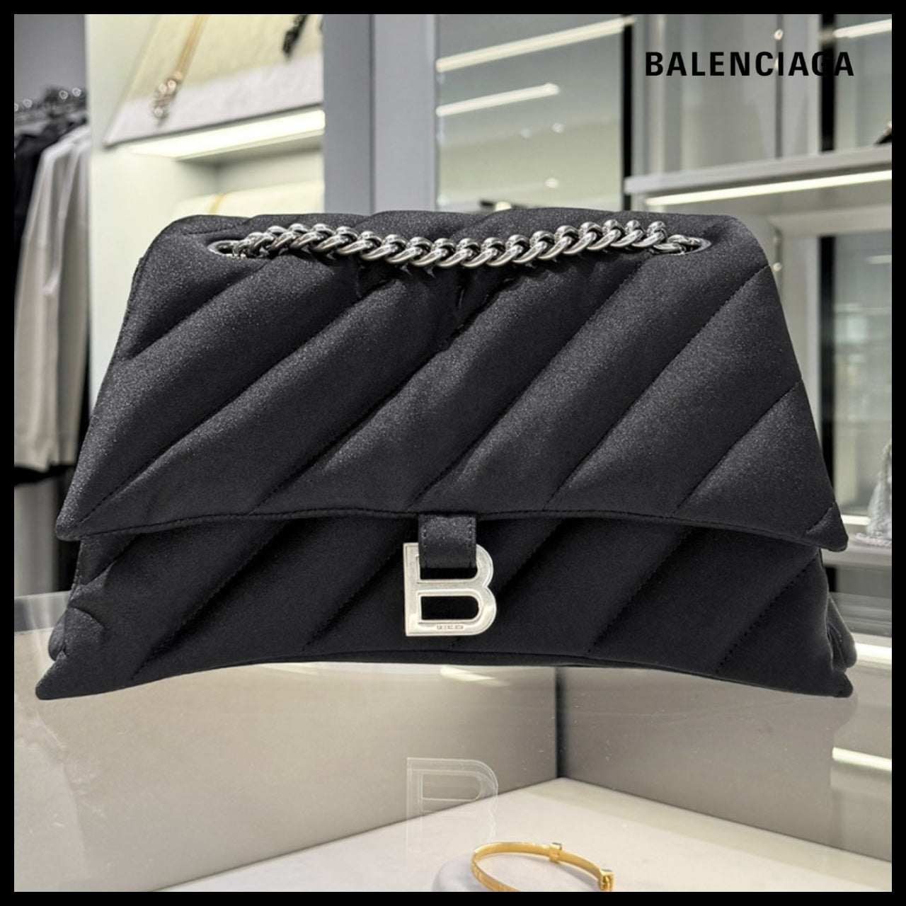 【BALENCIAGA】Crush Quilted Spandex Medium Chain Bag