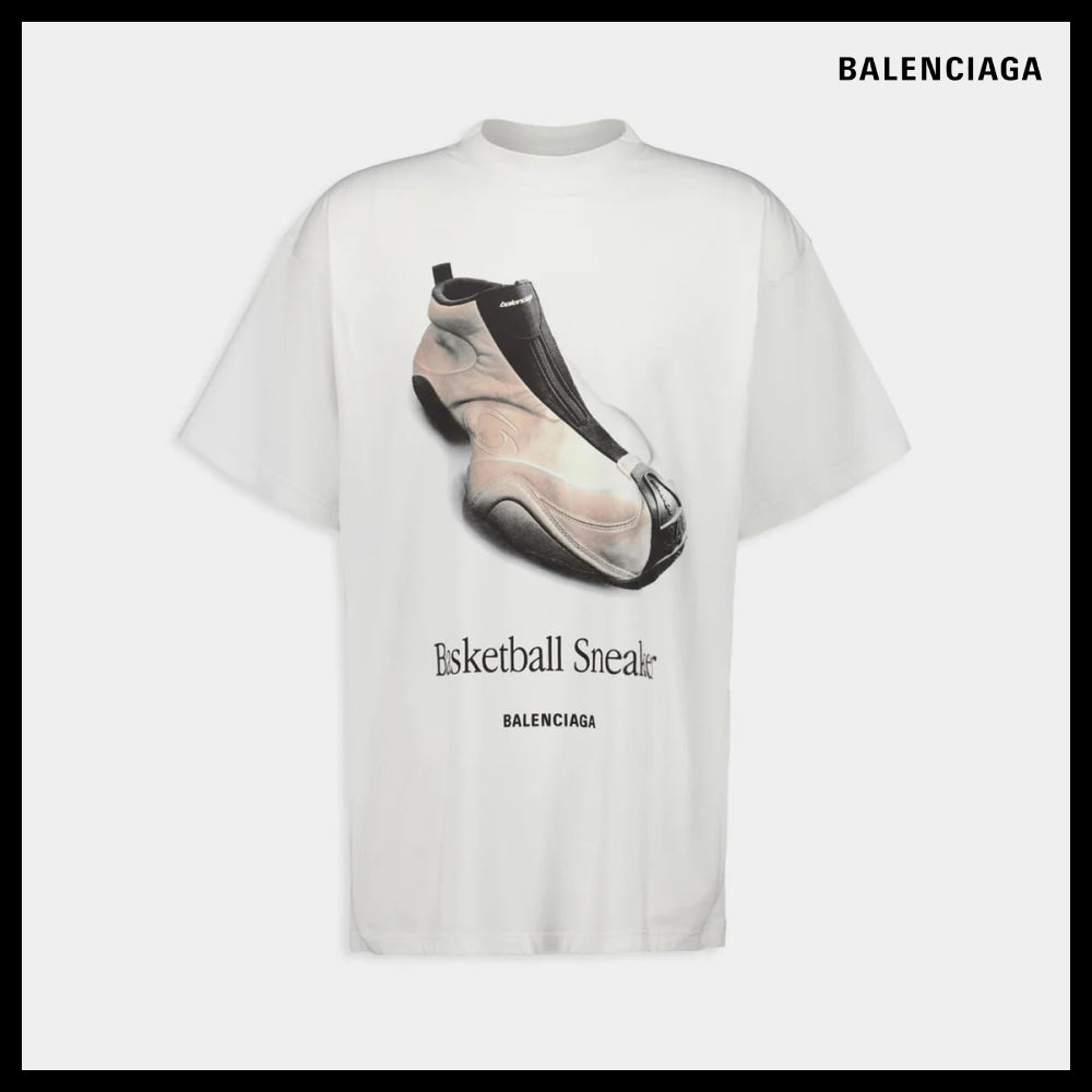 【BALENCIAGA】Oversized Basketball Sneaker T-Shirt in Dirty