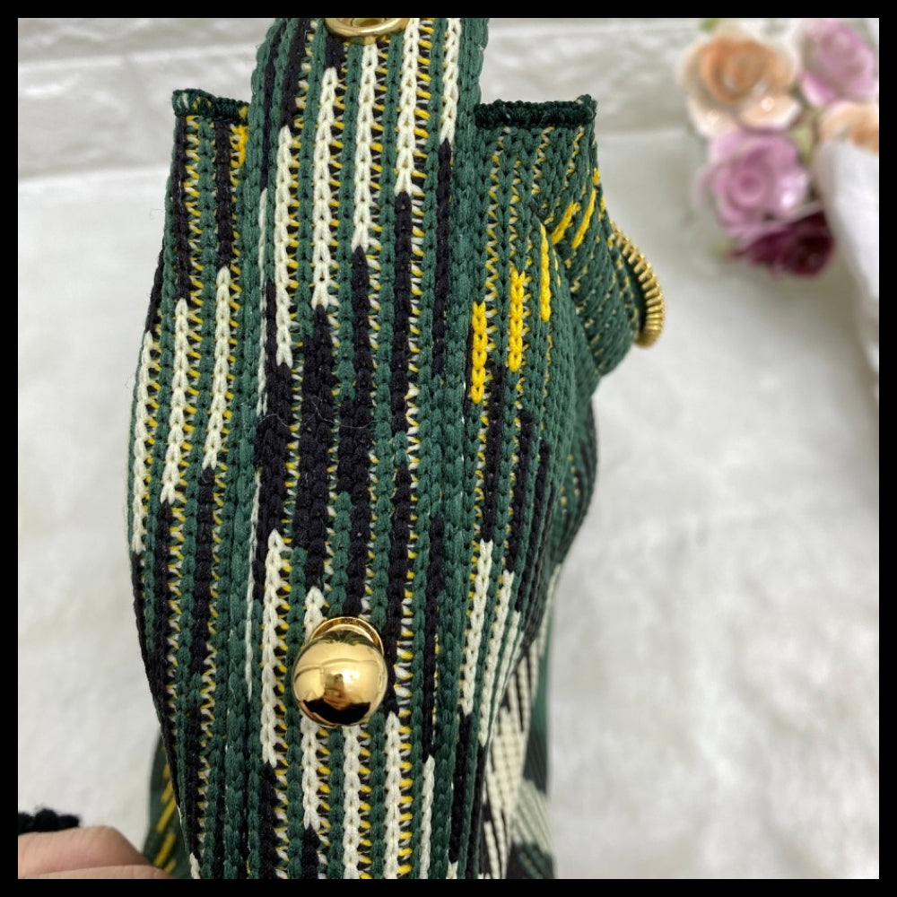 【Burberry】Knit Check Mini Peg Duffle Bag Ivy