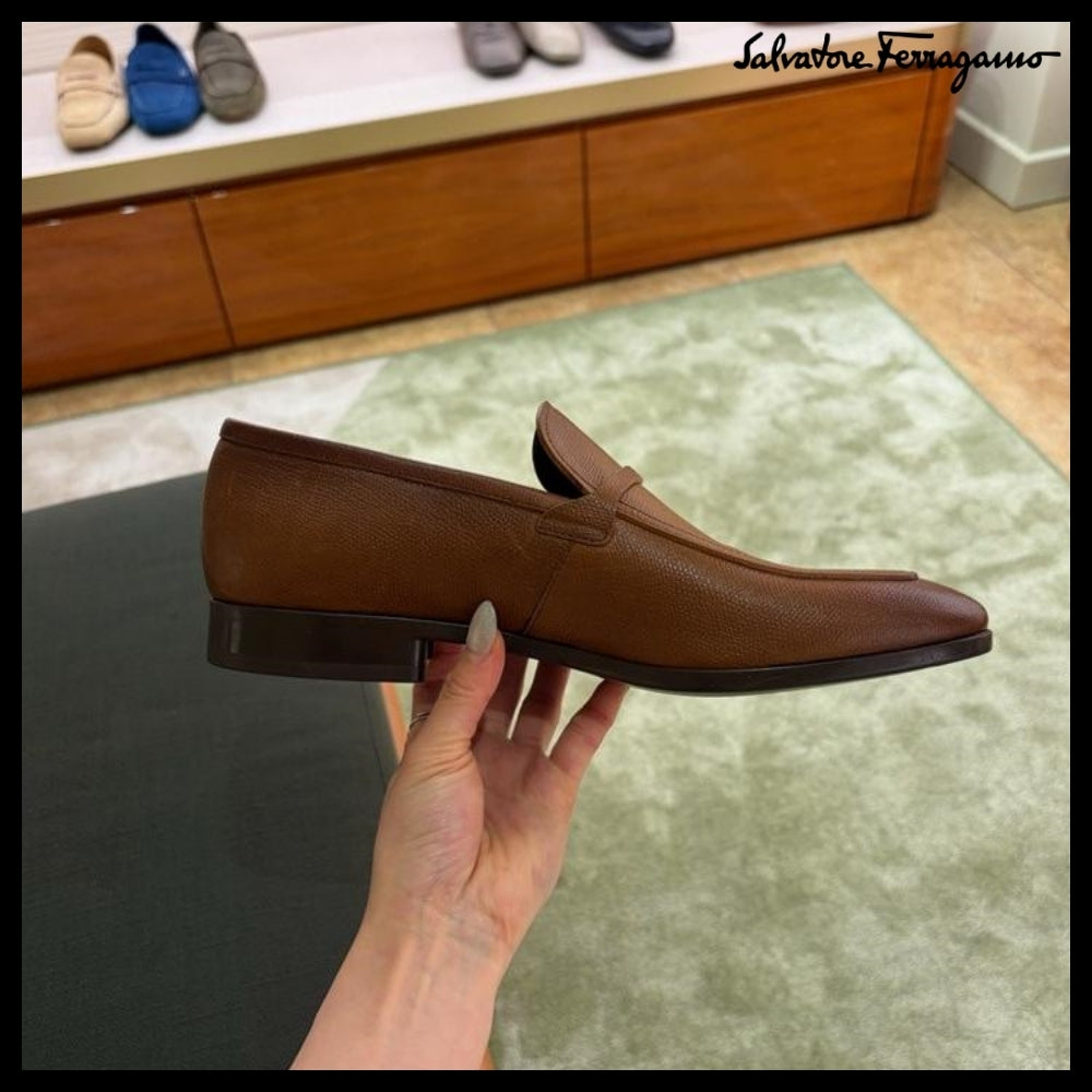 【FERRAGAMO】CHARME GANCINI LEATHER LOAFERS BROWN