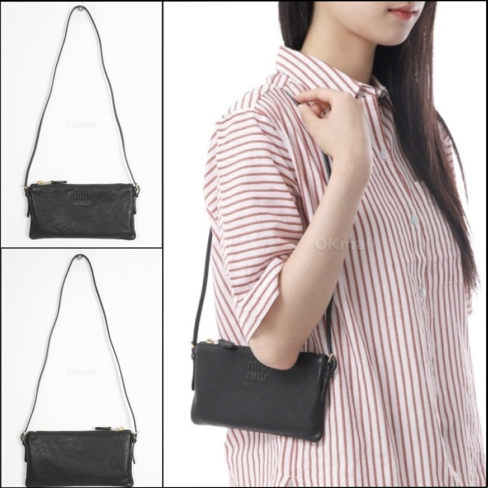 【MIU MIU】Embossed Lettering Logo Nappa Leather Mini Pouch