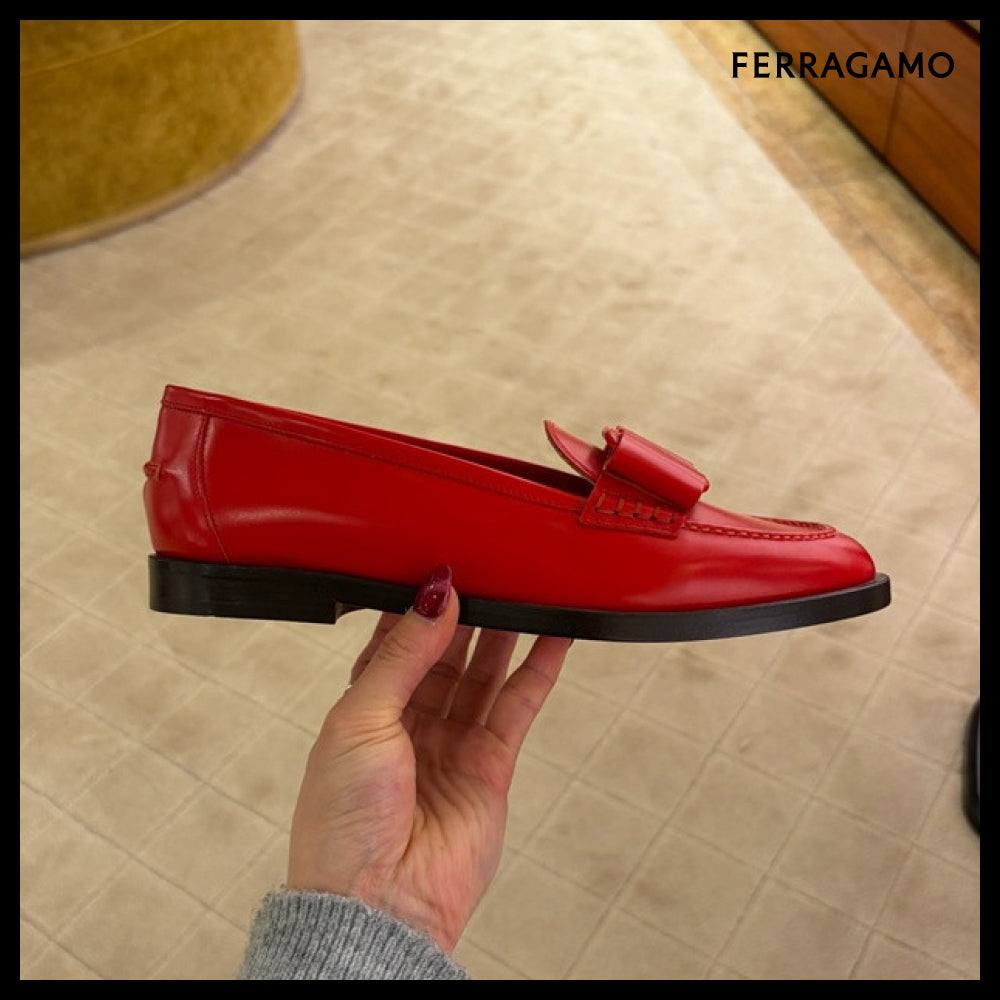 【FERRAGAMO】VIVALDO NEW VARA BOW LEATHER LOAFERS RED