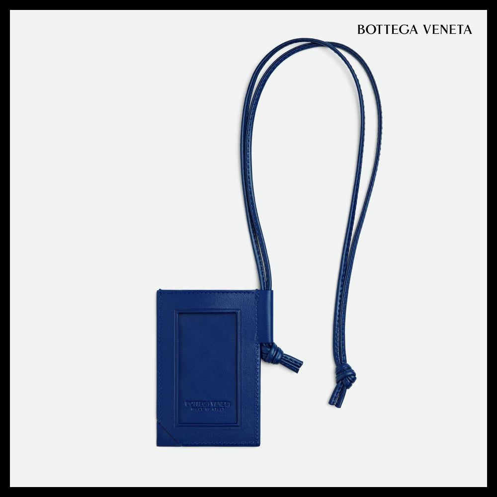 【BOTTEGA VENETA】Intrecciato Stamp Badge Holder 4 Colors