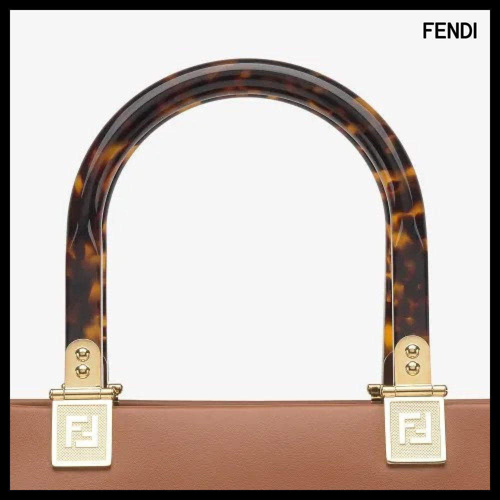 【FENDI】Medium Fendi Sunshine Tote Bag Brown
