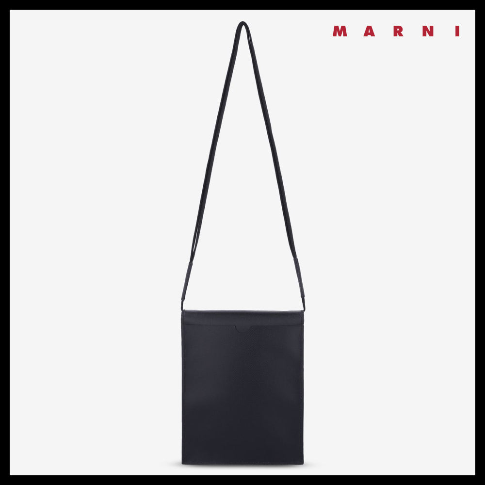 【MARNI】Logo strap pouch bag black