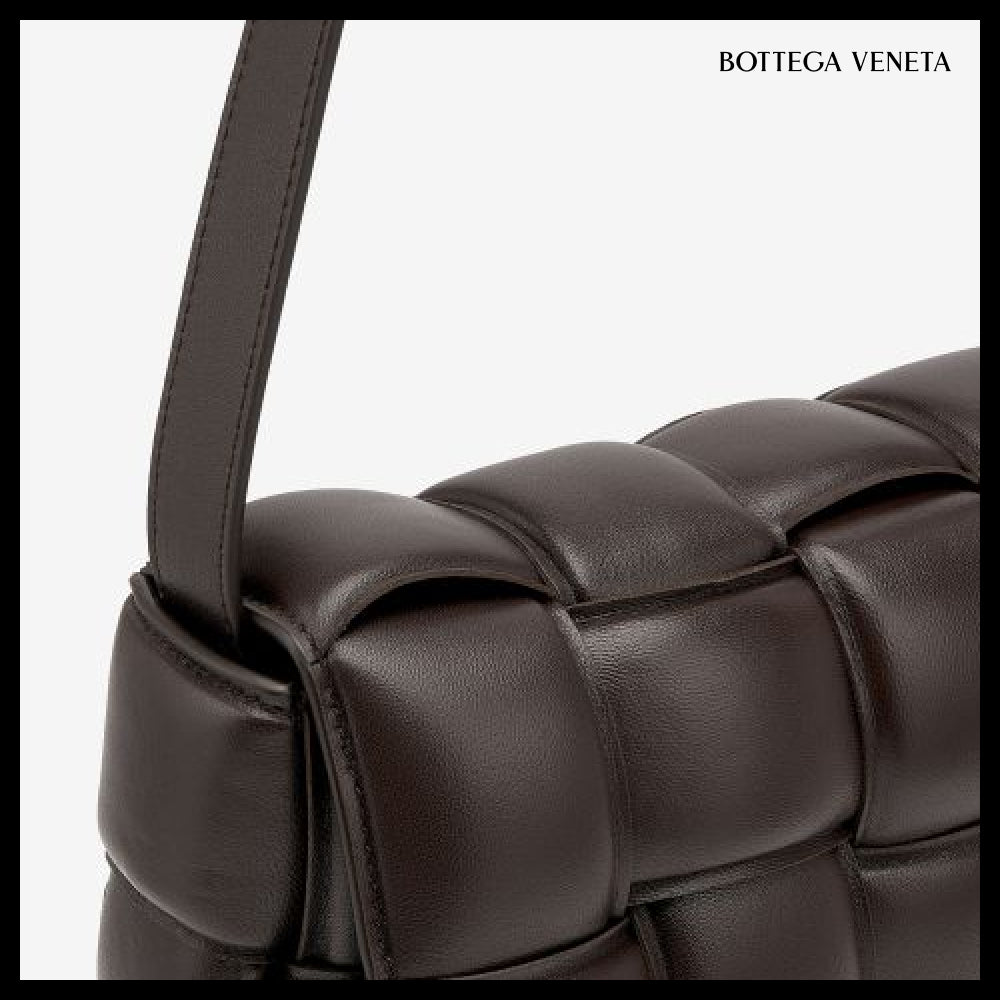 【BOTTEGA VENETA】Padded Cassette Shoulder Bag Fondant