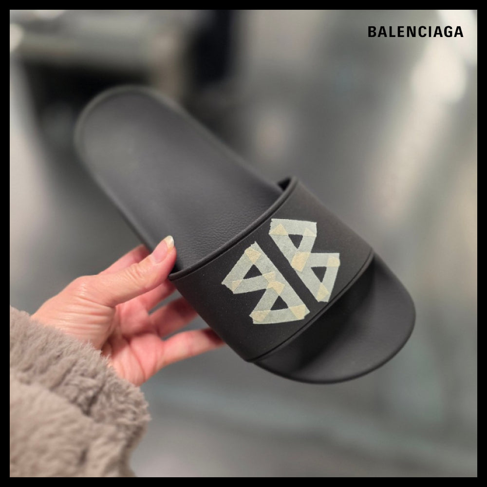 ★BALENCIAGAアウトレット セール ★Pool Slide Sandal