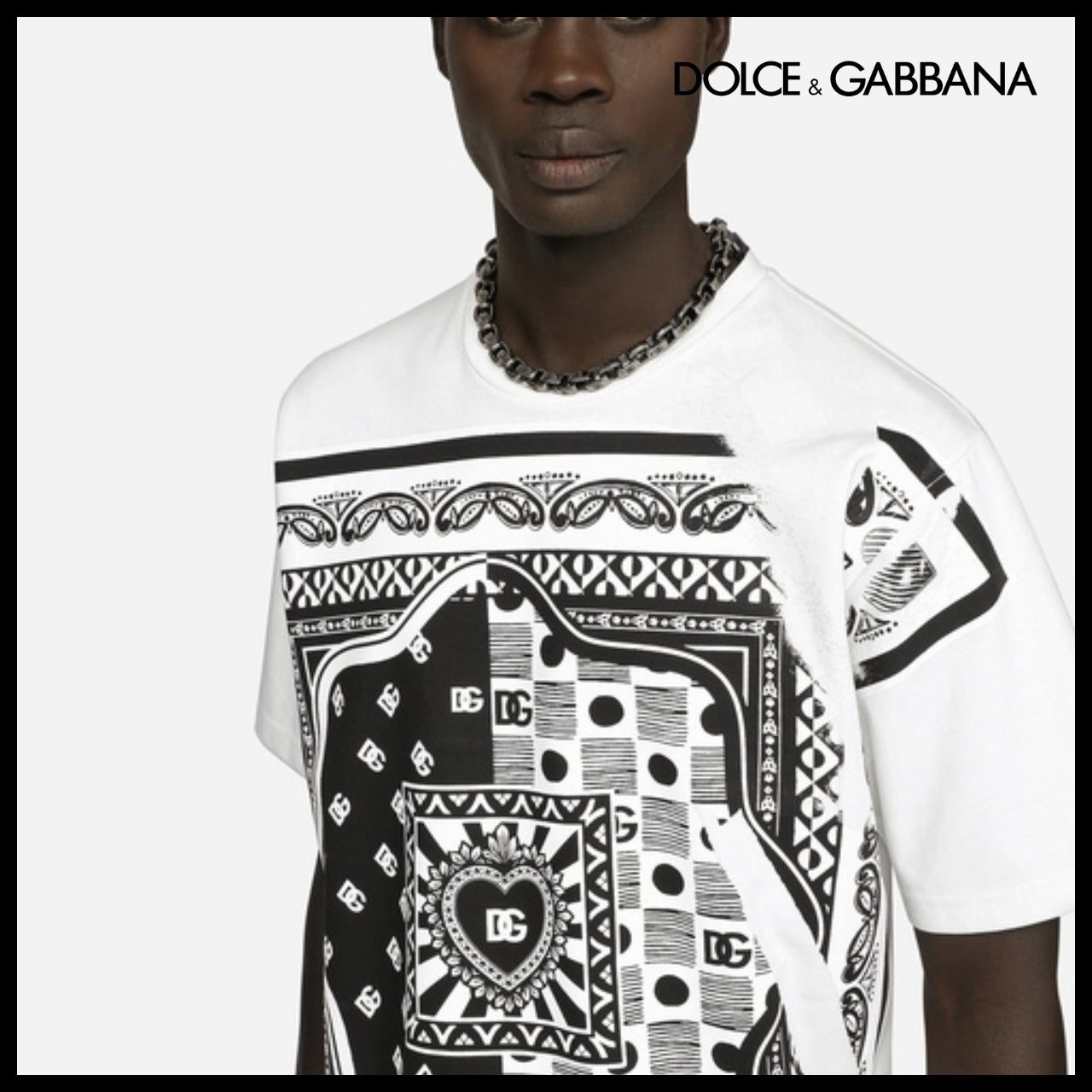 【Dolce & Gabbana】COTTON T-SHIRT WITH BANDANNA PRINT