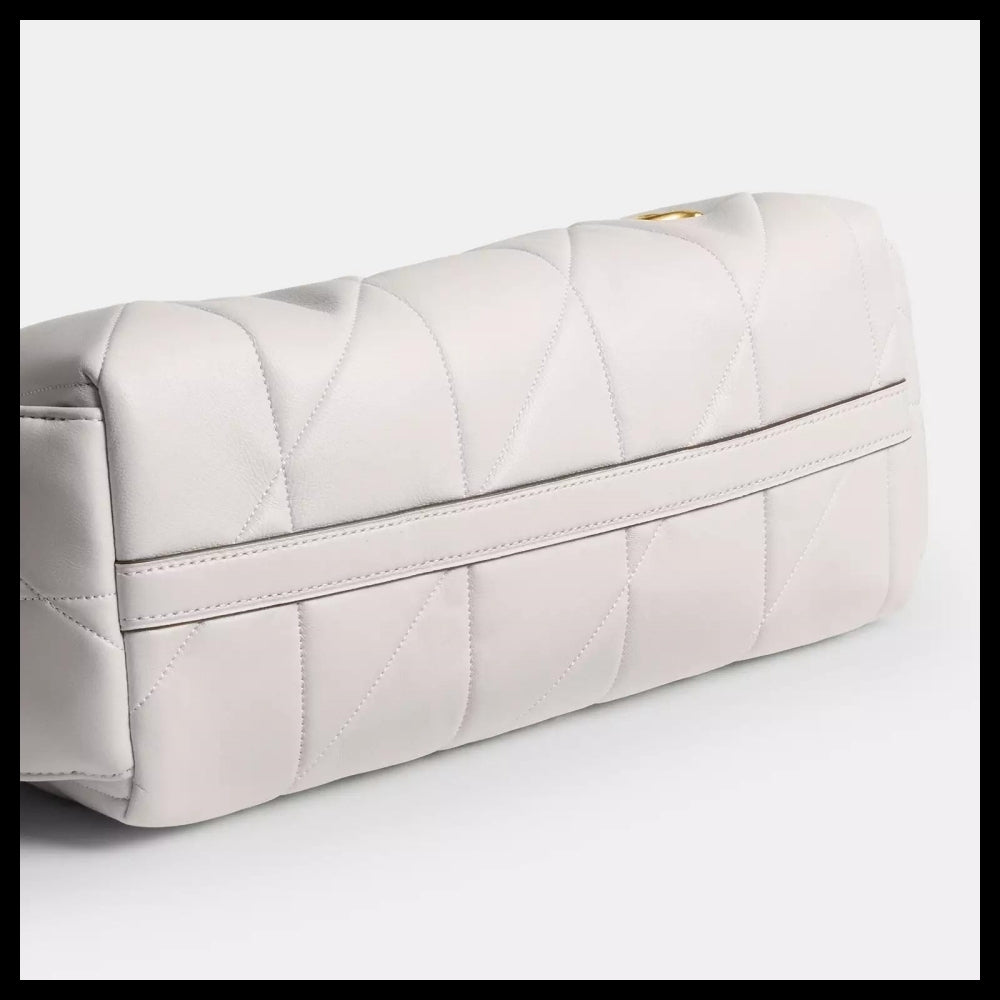 【Coach】Pocket Juliet Bag 30 With Quilting Chalk