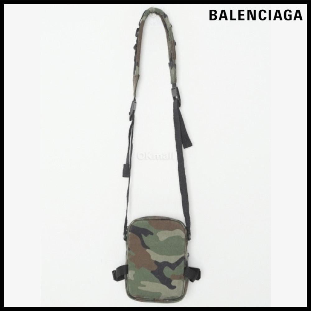 【BALENCIAGA】Ami Crossbody Messenger Bag