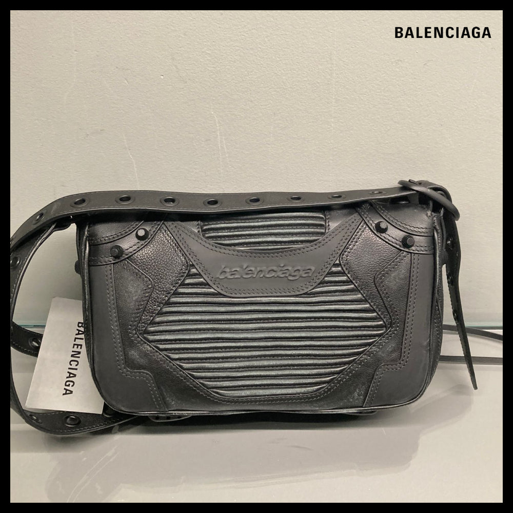 ★BALENCIAGAアウトレット セール ★Le Cargole Flap Bag XS