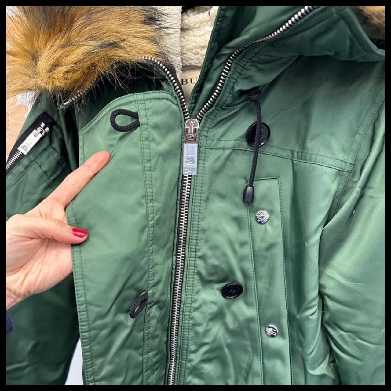 【Burberry】LANFAIR Detachable Fur Hood Nylon Padded Jumper
