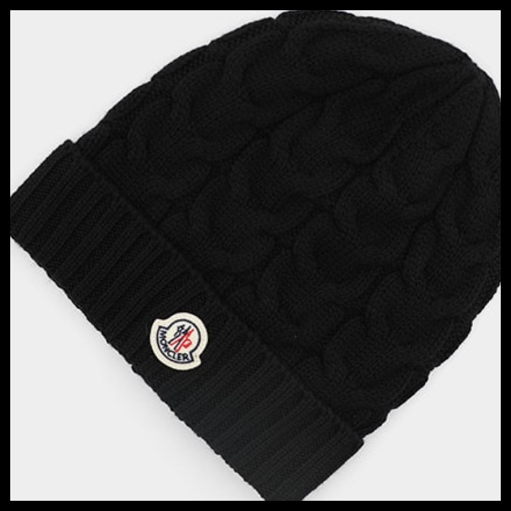 【MONCLER】Patch logo cable knit wool beanie