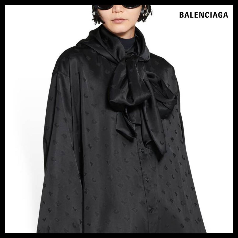【BALENCIAGA】Logo Letters Allover Hooded Blouse Black