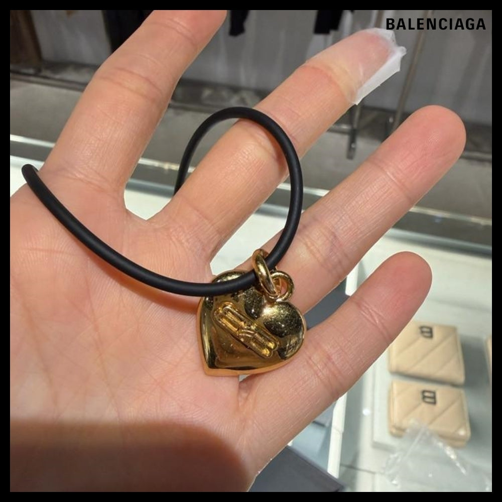【BALENCIAGA】Icon Heart Pendant Necklace Gold Black