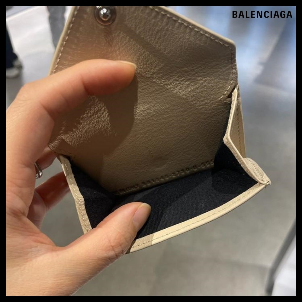 【BALENCIAGA】Smooth Calf Mini Wallet Light Beige