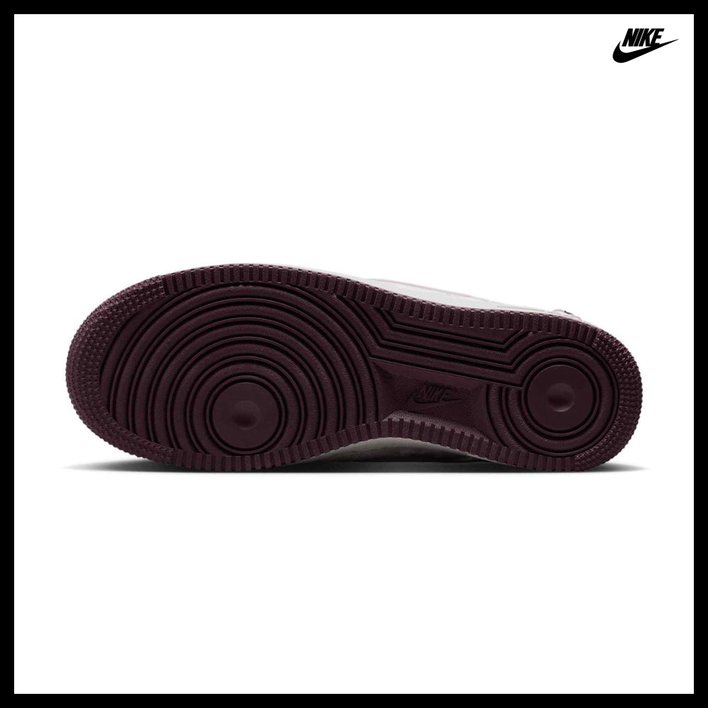 【NIKE】Air Force 1 07 W Light Armory Blue Silt Red