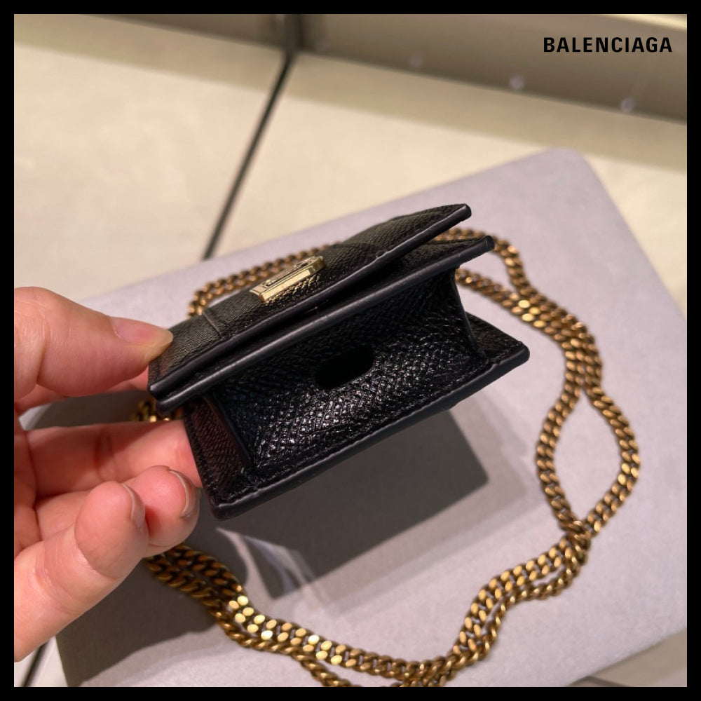 【BALENCIAGA】Hourglass AirPods Holder Gold Black