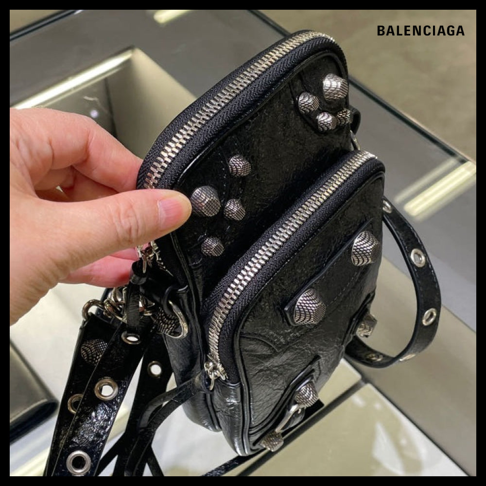 【BALENCIAGA】Le Cagole Phone Holder