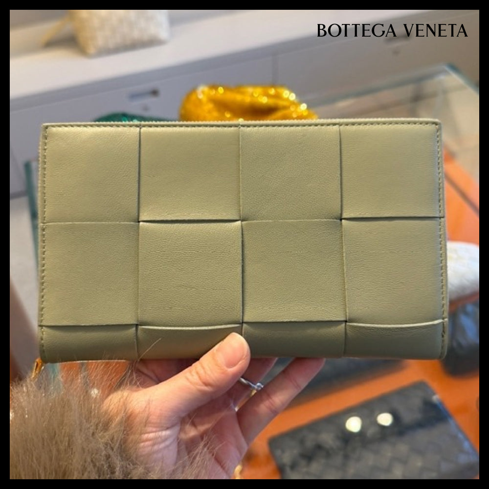 【BOTTEGA VENETA】Intreccio Nappa Leather LongWallet