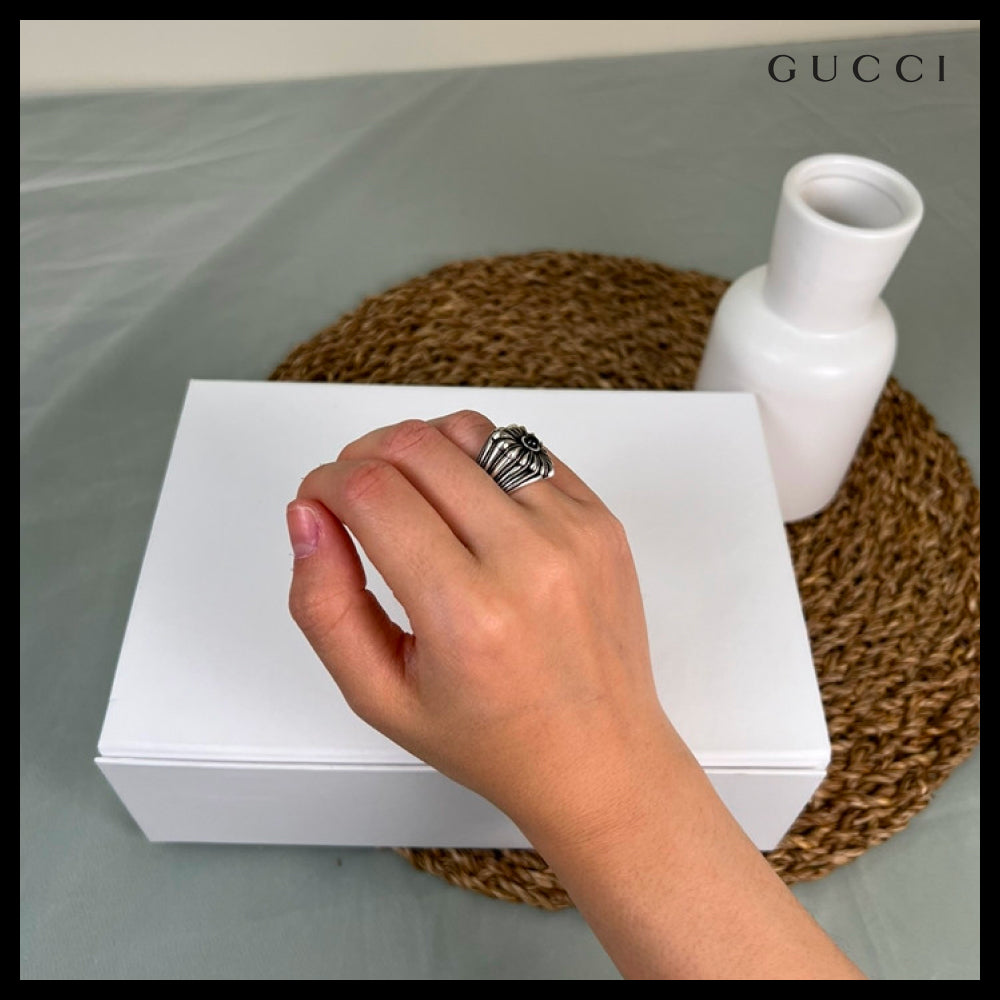 【GUCCI】Engraved Heart Sterling Ring Black