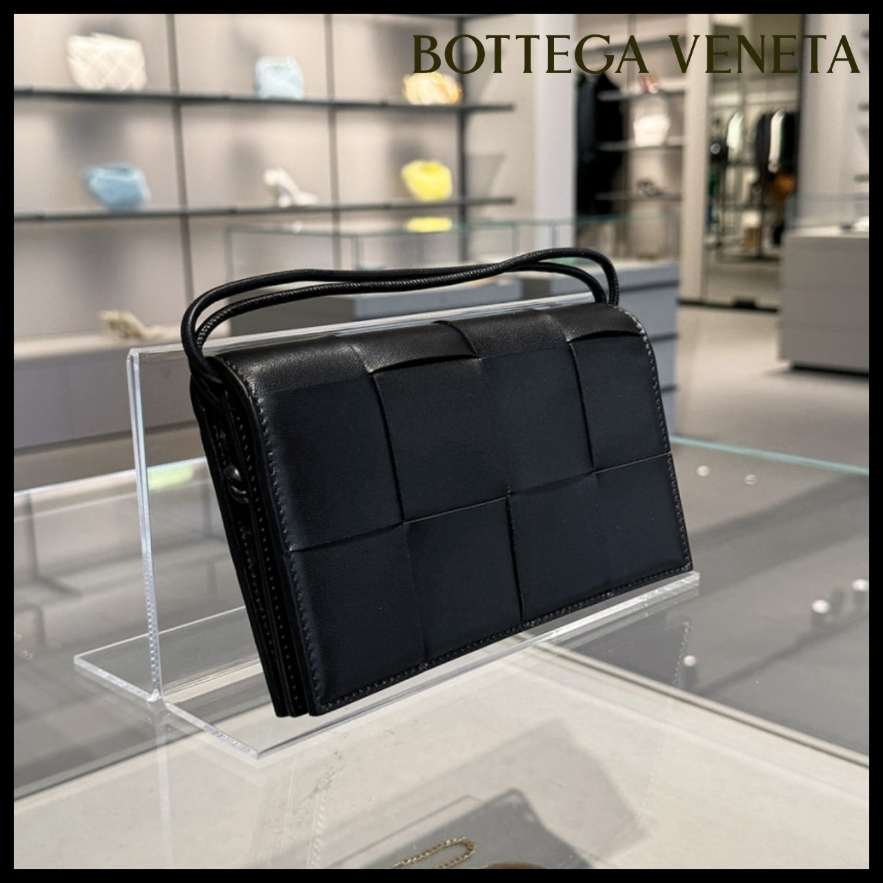 【Bottega Veneta】 Strap Wallet Black