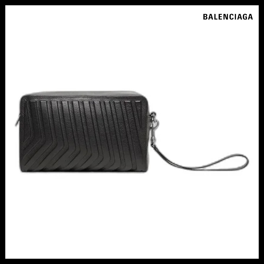 ★BALENCIAGAアウトレット セール ★Car Toiletry Pouch