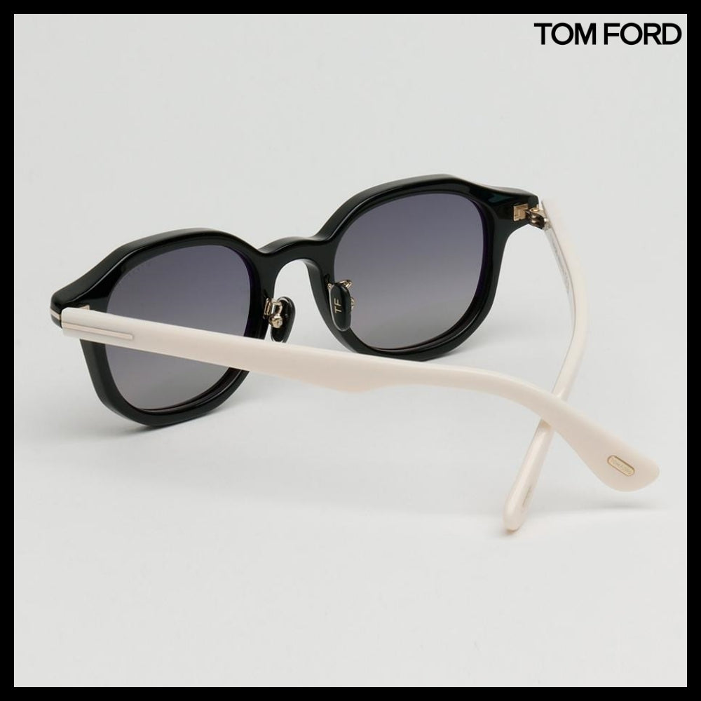 【TOM FORD】Black Horn-Rimmed Sunglasses Grey Gradient Tint