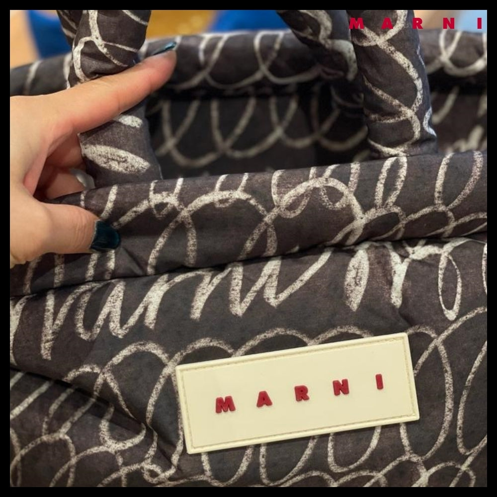 【MARNI】Logo-Patch Scribble-Print Puffer Tote Bag Charcoal