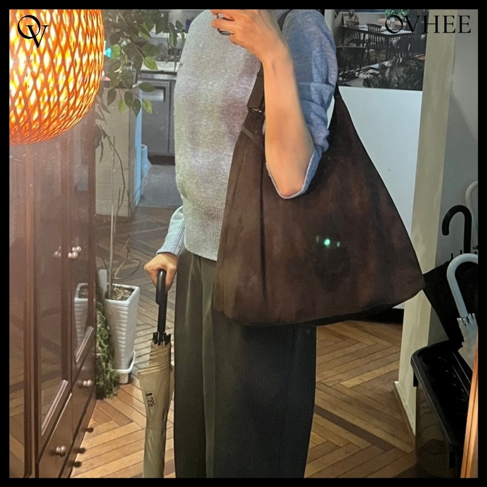 【OVHEE】 FLUME SUEDE HOBO BAG スエードホボバッグです