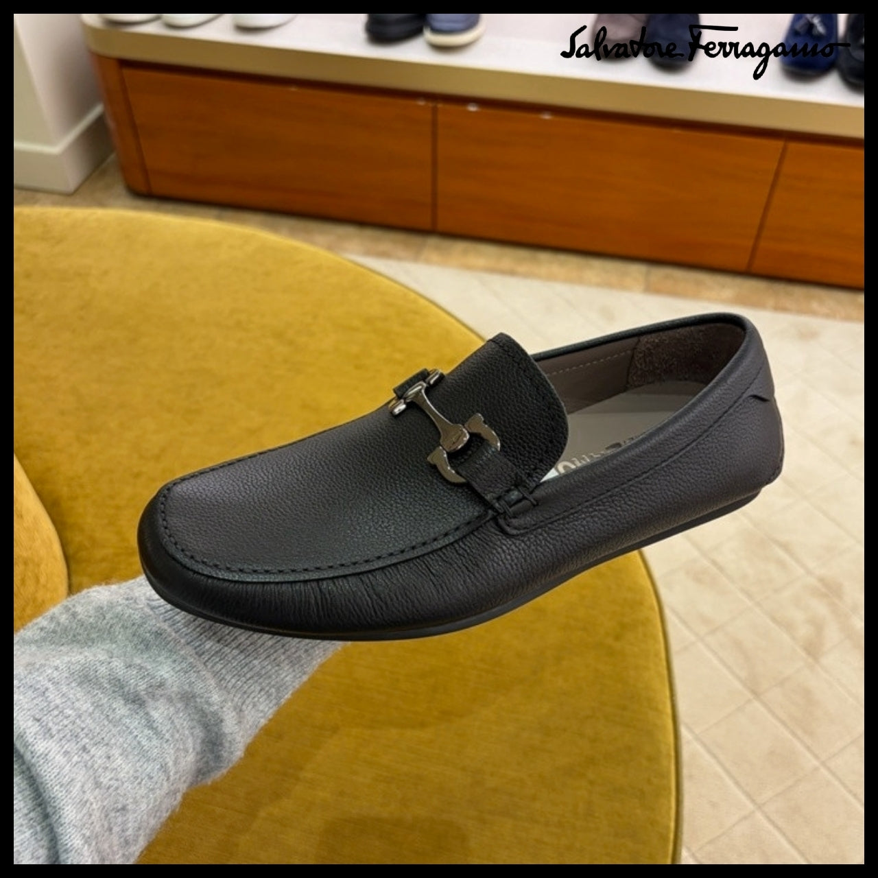 【FERRAGAMO】CANCUN 2 GANCINI LEATHER LOAFERS BLACK