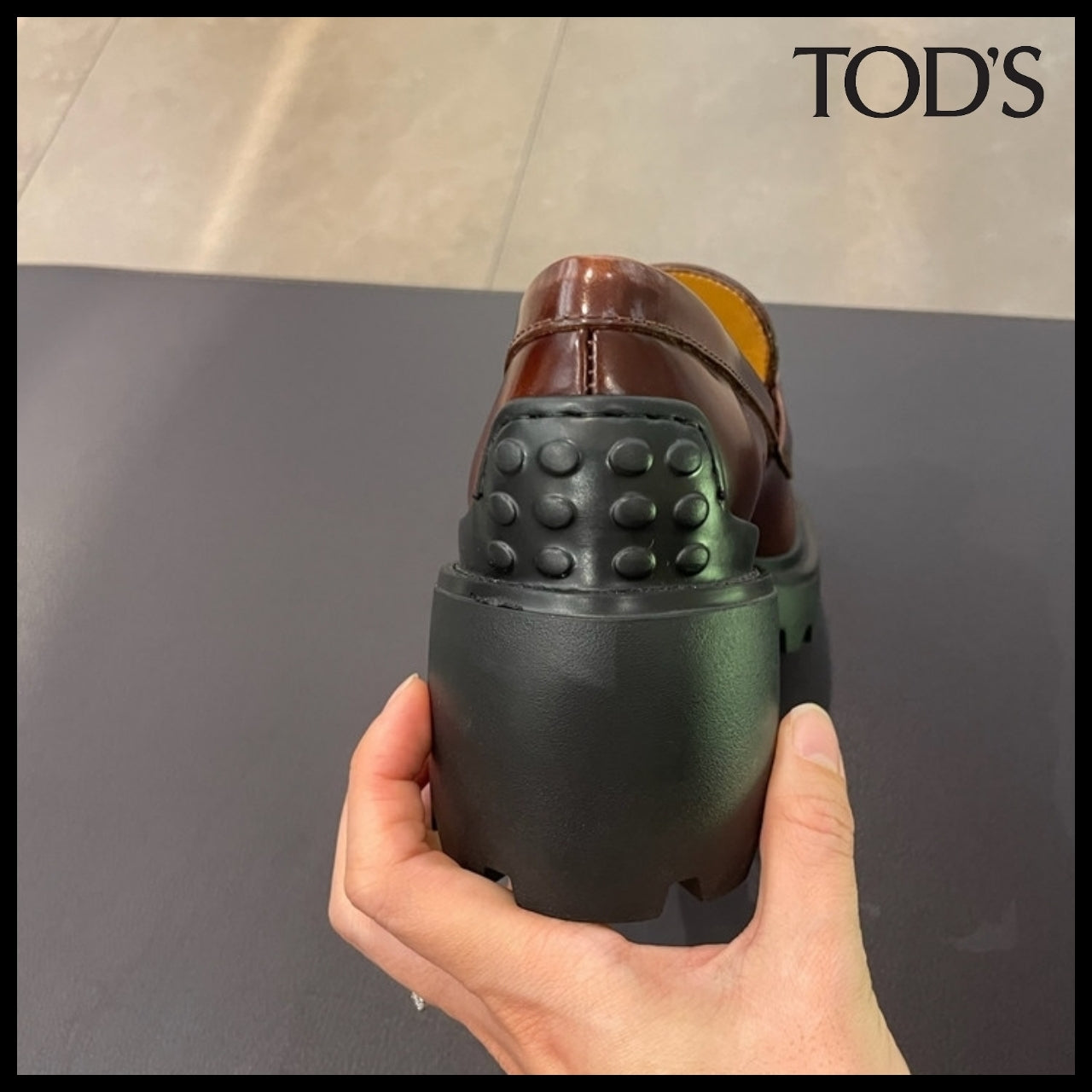 【TOD'S】Chain Calf Leather Women’s Loafers Brown