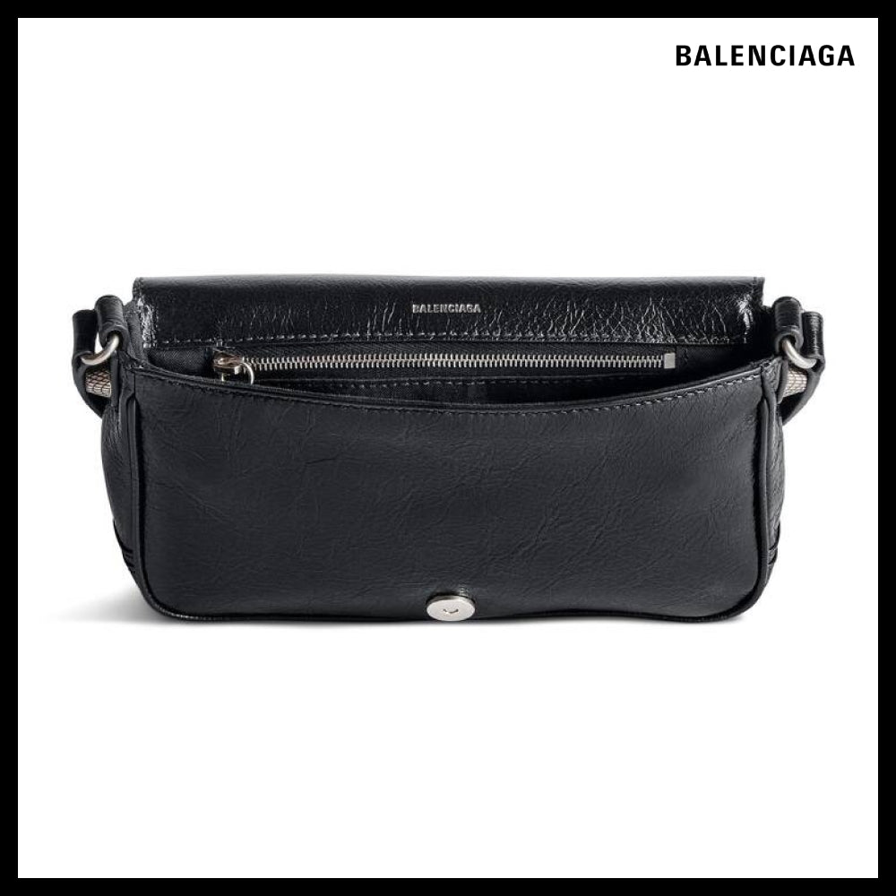 【BALENCIAGA】Le Cagole mini flap bag black Arena lambskin