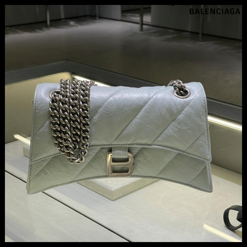 【BALENCIAGA】B Logo Quilted Calf Crush Small Chain Shoulder