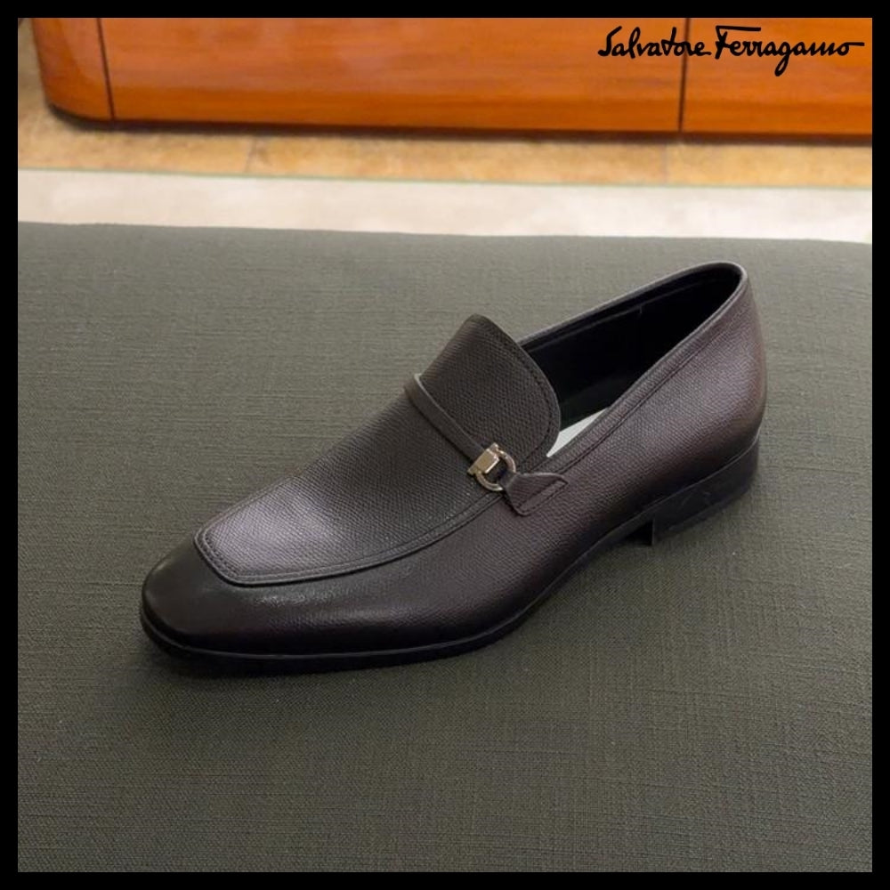 【FERRAGAMO】CHARME GANCINI LEATHER LOAFERS BLACK