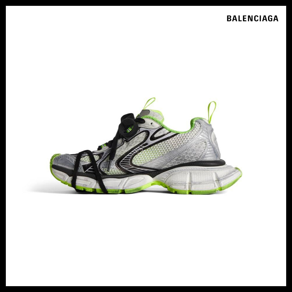 【BALENCIAGA】3XL Sneaker Triple S Distressed Silver