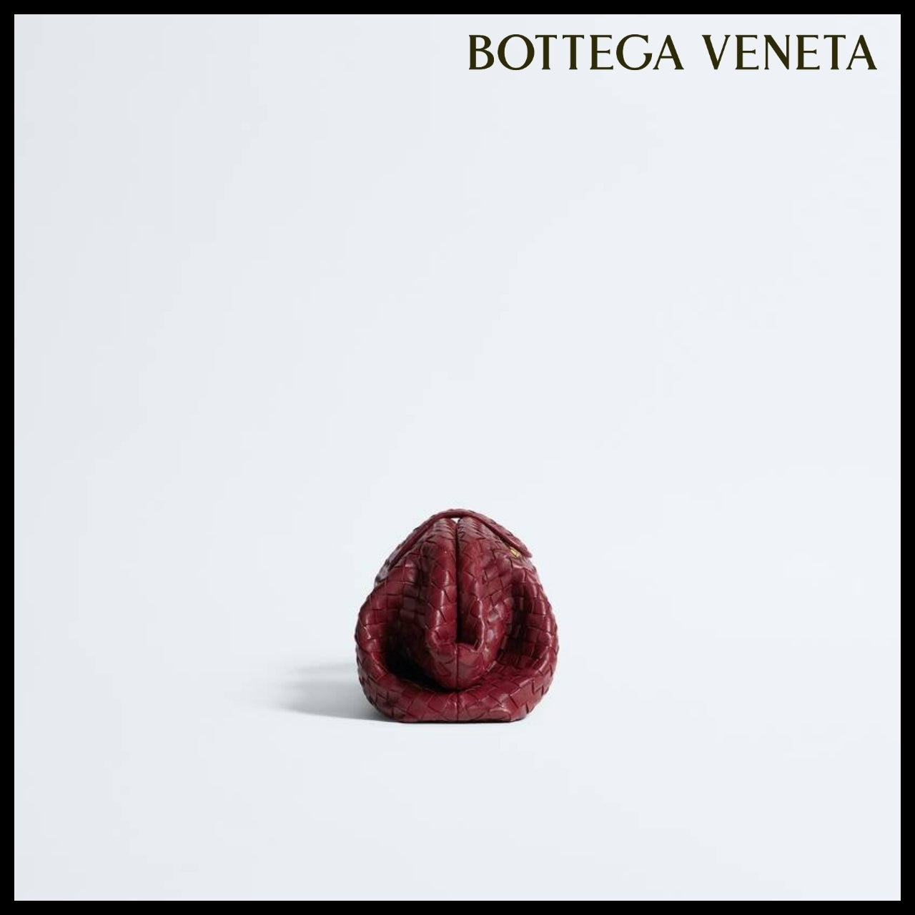 【韓国百貨店 BOTTEGA VENETA】Lauren 1979 Clutch Bag Lava Red