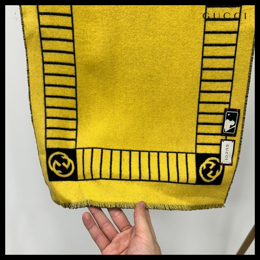【GUCCI】X MLB Pittsburgh Embroidered Reversible Wool Scarf