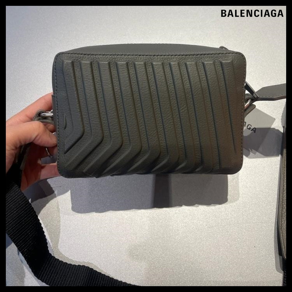 【BALENCIAGA】Ca Grain Calf Camera Bag Khaki
