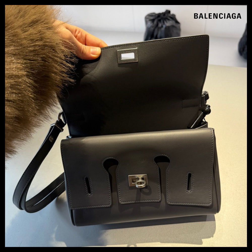 ★BALENCIAGAアウトレットセール★Bel Air Flap Bag XS Shoulder