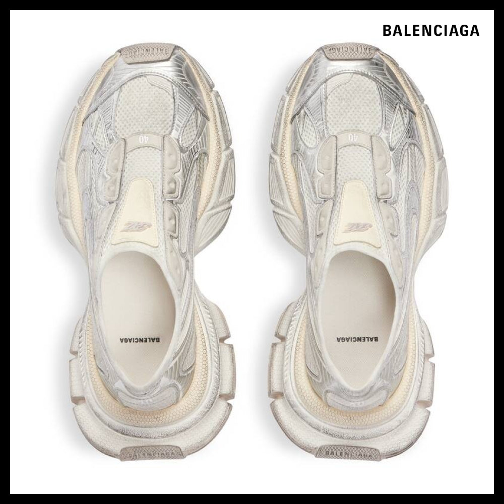 【BALENCIAGA】3XL Slip On Sneakers Eggshell